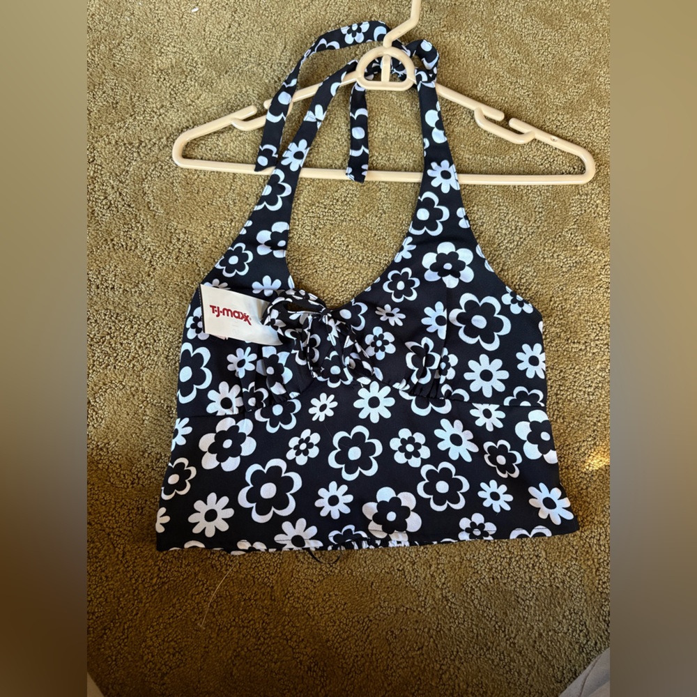 Hollister halter top